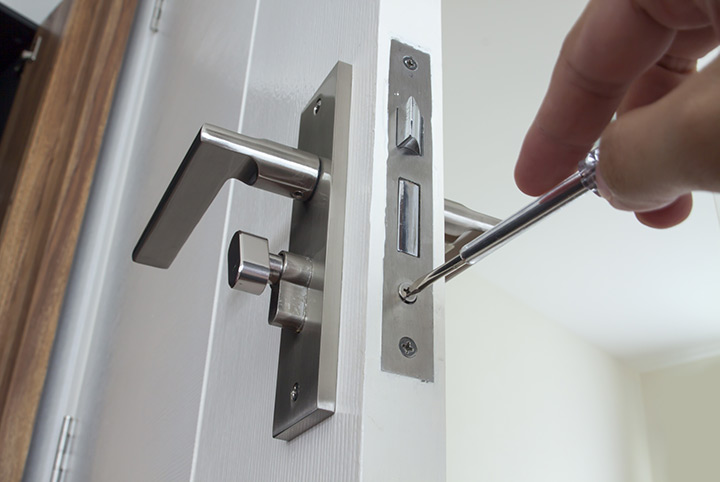 Our local locksmiths are able to repair and install door locks for properties in Thame and the local area.